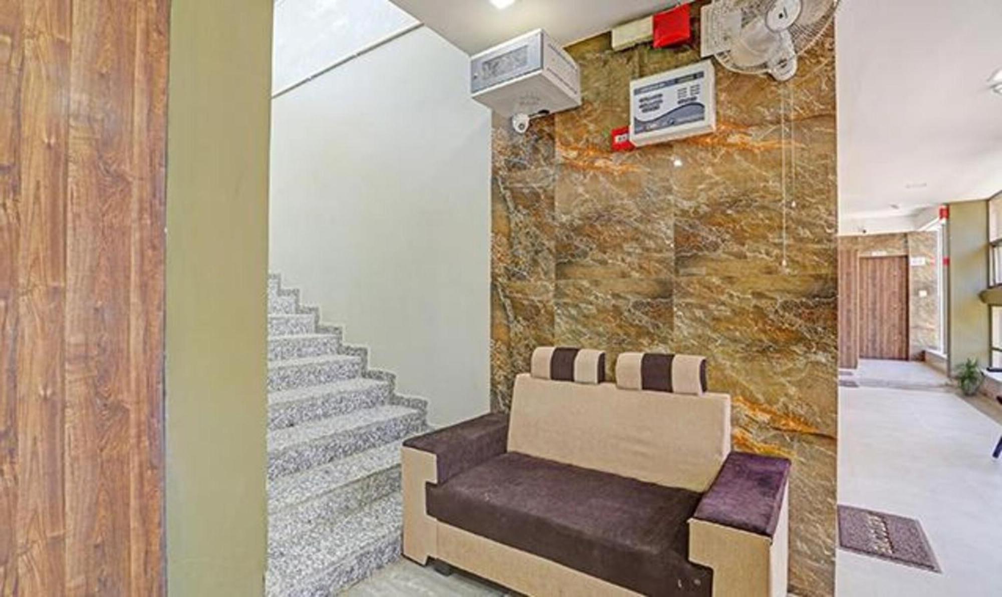 Fabhotel Relax Gandhinagar Exterior photo